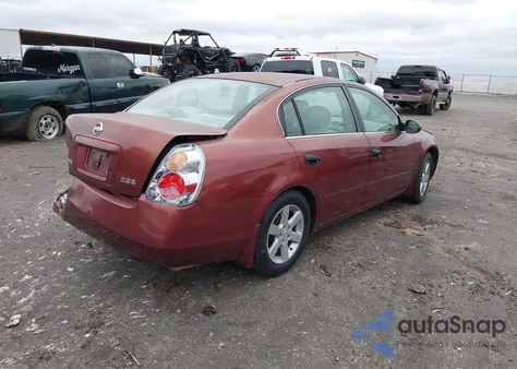 2002 Nissan Altima 2.5 S z USA, uszkodzony, nr VIN 1N4AL11D72C134451